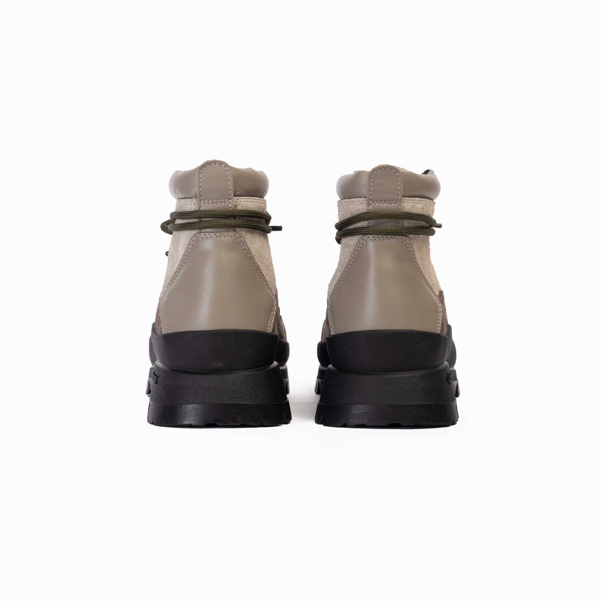 クルミラインソール Collegium Pillar Summit in Dusk