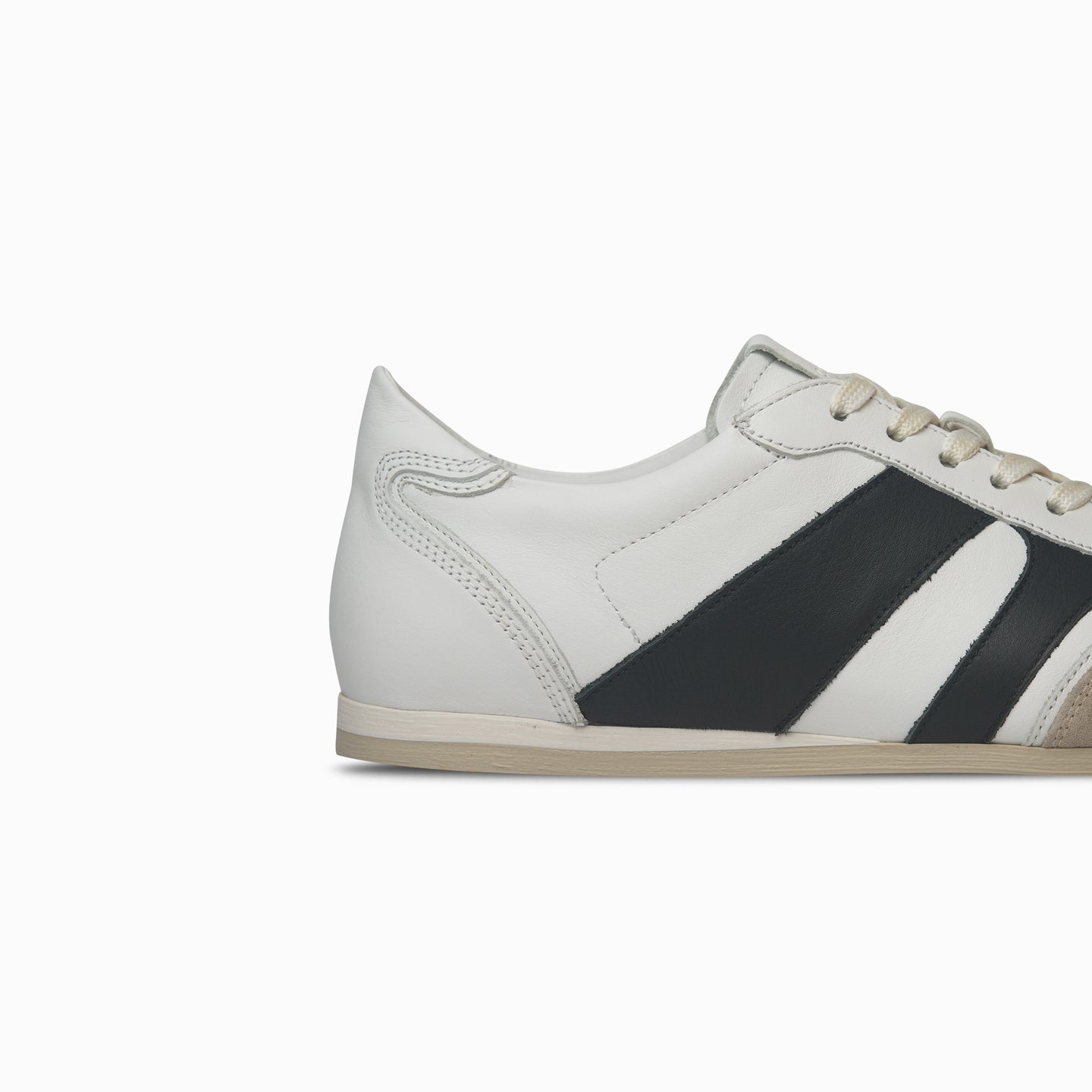 Pista - White/Black