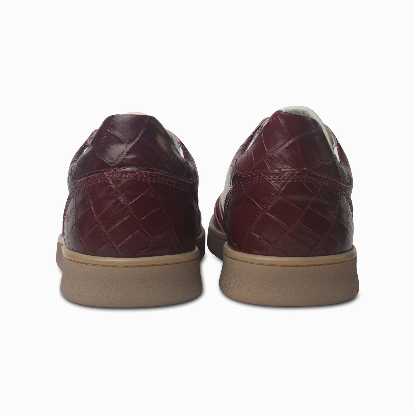 Court III - Vino Croc