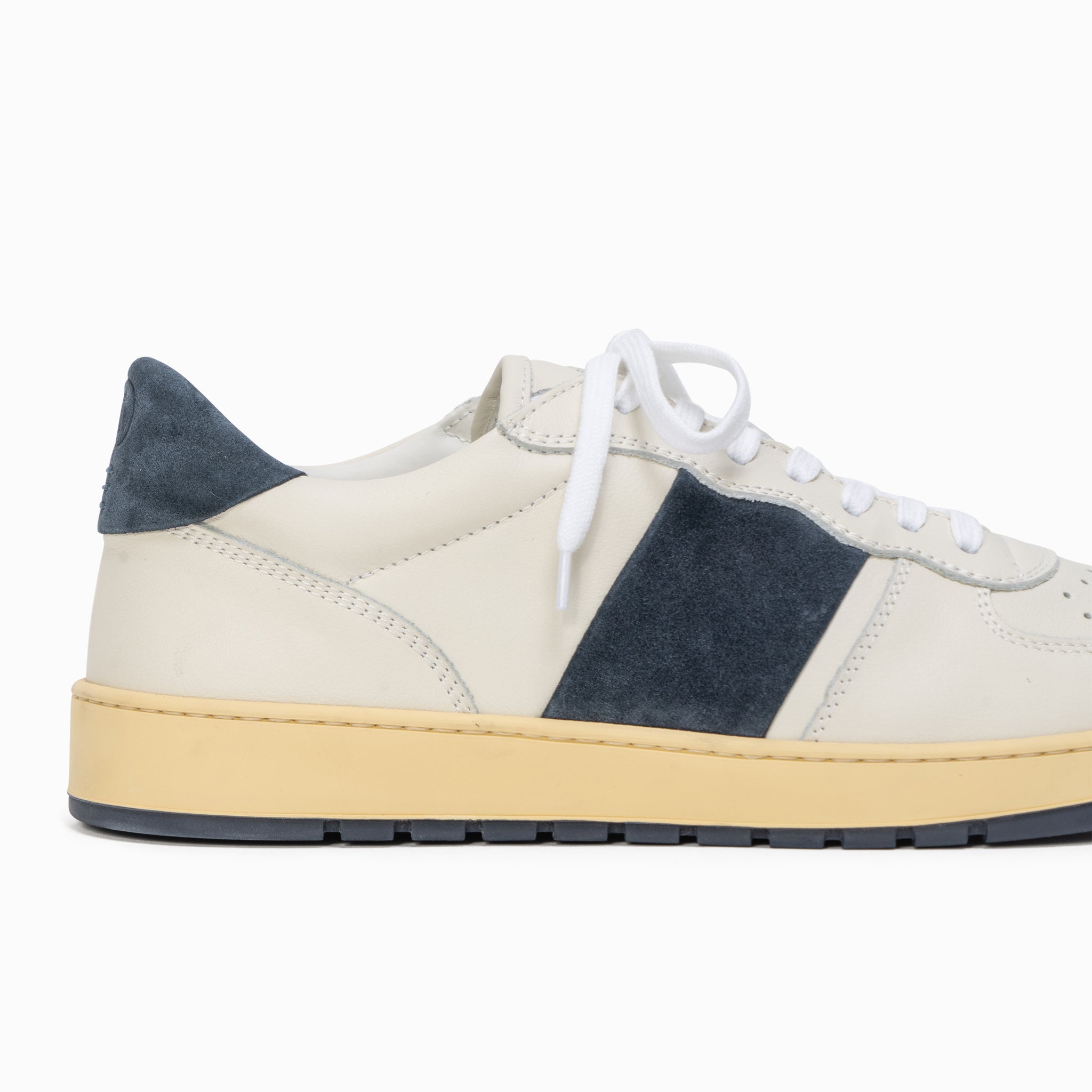 Pillar Destroyer Low in Oceano Suede – Collegium